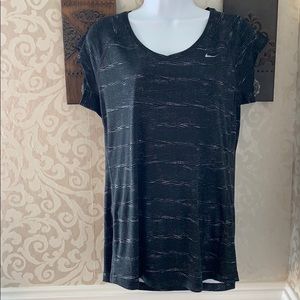 Nike Dri-Fit Women’s Shirt ❗️